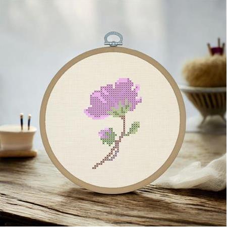 Mor Kanaviçe Çiçek - Yuvarlak Pano Kasnak Çap:17cm